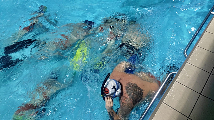 Hokej pod wodą Walenie Siemianowice Śląskie Trening 5 XI 2022. Koniec Walenia czyli Amatorska Liga Hokeja Pod Wodą